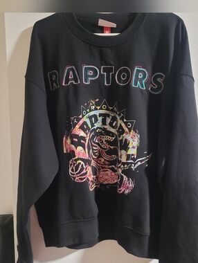 NWT Black Raptors Graphic Sweatshirt Crewneck Size M